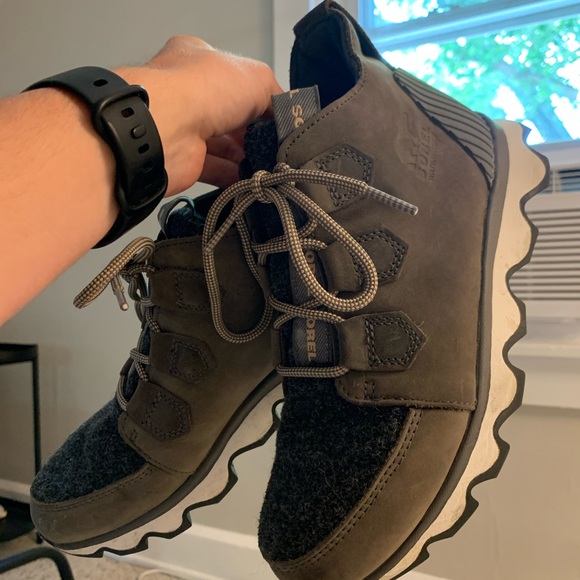 SOREL Kinetic Caribou Snow Boot in Olive/Grey - Picture 2 of 8